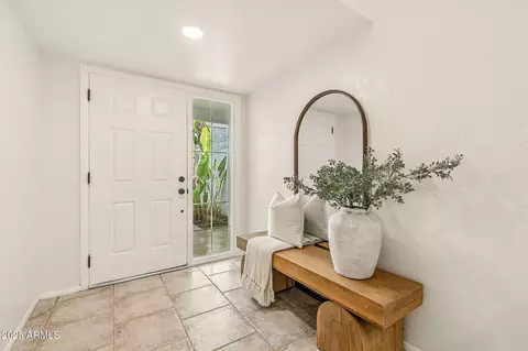 Entry Way - 43 E Boca Raton Rd, Phoenix, AZ 85022 photo 1 of 5