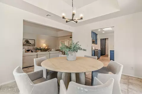 Dining - 43 E Boca Raton Rd, Phoenix, AZ 85022 photo 2 of 8