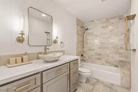 Bath - 43 E Boca Raton Rd, Phoenix, AZ 85022 photo 6 of 8