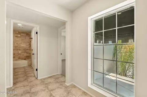 Entry Way - 43 E Boca Raton Rd, Phoenix, AZ 85022 photo 5 of 5