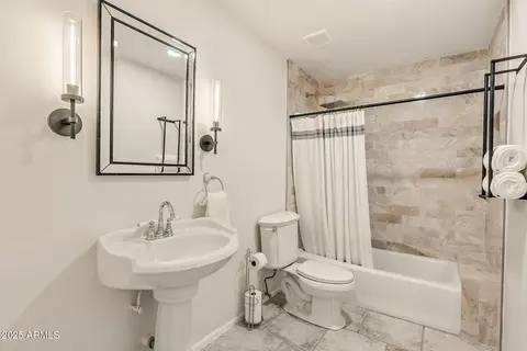 Bath - 43 E Boca Raton Rd, Phoenix, AZ 85022 photo 4 of 8