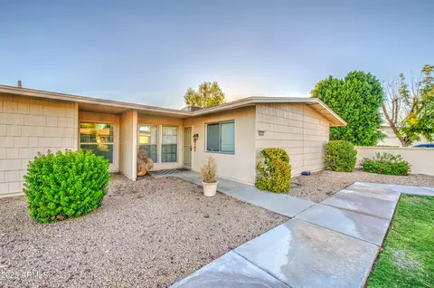 10523 W Highwood Ln, Sun City, AZ 85373