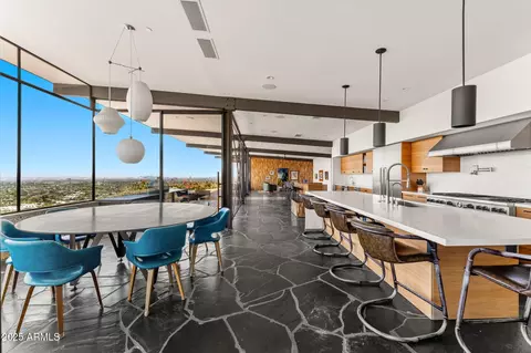 Dining - 4925 E Red Rock Dr #43, Phoenix, AZ 85018 photo 1 of 8