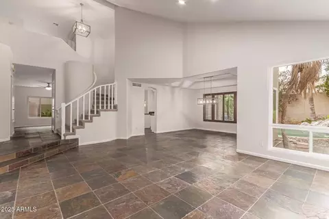 Living - 14660 S 25th Pl, Phoenix, AZ 85048 photo 4 of 12