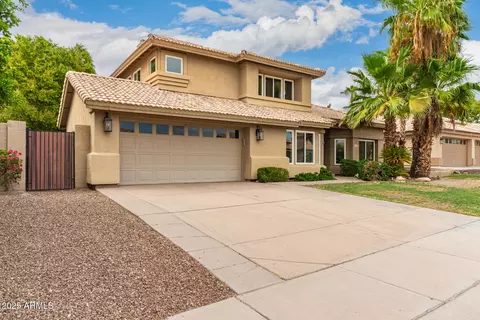 Exterior - 14660 S 25th Pl, Phoenix, AZ 85048 photo 2 of 12