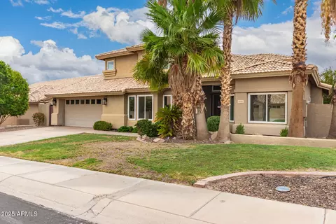 Exterior - 14660 S 25th Pl, Phoenix, AZ 85048 photo 3 of 12