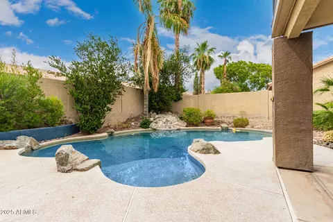 Exterior - 14660 S 25th Pl, Phoenix, AZ 85048 photo 11 of 12