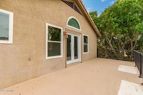 Exterior - 14660 S 25th Pl, Phoenix, AZ 85048 photo 5 of 12
