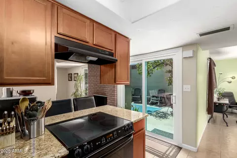 1724 E Baker Dr, Tempe, AZ 85282 photo 7