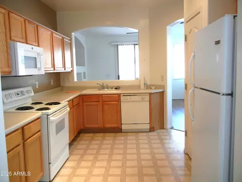 Kitchen - 3440 E Packard Dr, Gilbert, AZ 85298 photo 3 of 3