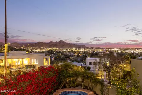 View/Area - 10011 N 1st Ave, Phoenix, AZ 85021 photo 1 of 1