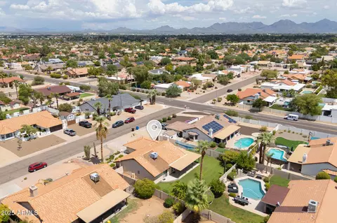 View/Area - 4335 E Betty Elyse Ln, Phoenix, AZ 85032 photo 5 of 5