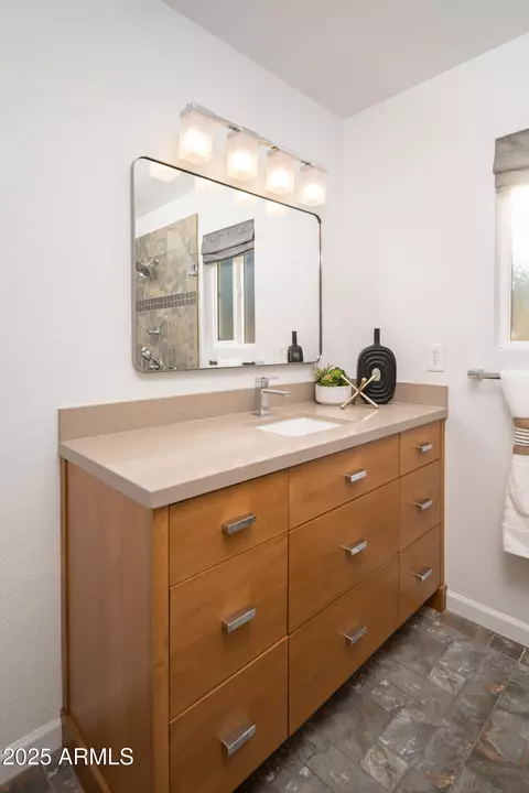 Bath - 4335 E Betty Elyse Ln, Phoenix, AZ 85032 photo 1 of 2