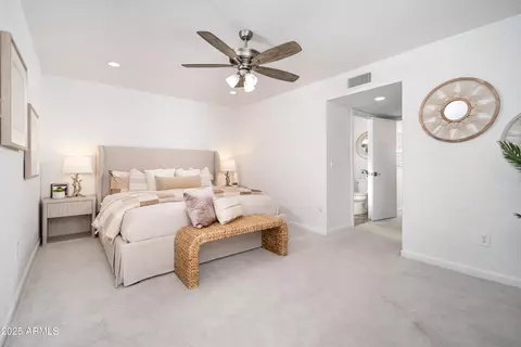Bedroom - 4335 E Betty Elyse Ln, Phoenix, AZ 85032 photo 1 of 4