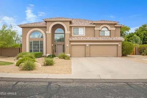 7555 E Laurel St, Mesa, AZ 85207
