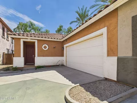 6334 S Blake St, Gilbert, AZ 85298 photo 2