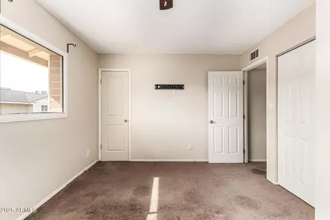 Bedroom - 4438 E Belleview St, Phoenix, AZ 85008 photo 4 of 6