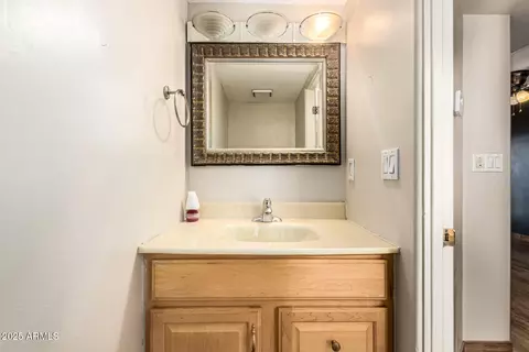 Bath - 4438 E Belleview St, Phoenix, AZ 85008 photo 1 of 3