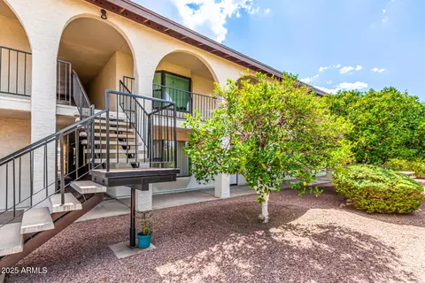 Exterior - 3270 S Goldfield Rd #606, Apache Junction, AZ 85119 photo 2 of 8
