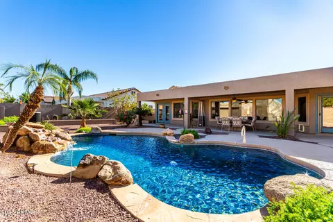 384 W Chuckwagon Ln, San Tan Valley, AZ 85143