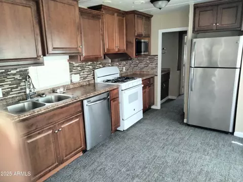 1560 W Superstition Blvd #8, Apache Junction, AZ 85119