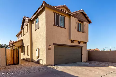 814 E Agua Fria Ln, Avondale, AZ 85323