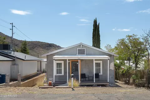 187 W Copper St, Superior, AZ 85173