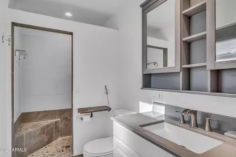 Bath - 723 W 5th Ave, Apache Junction, AZ 85120 photo 1 of 2