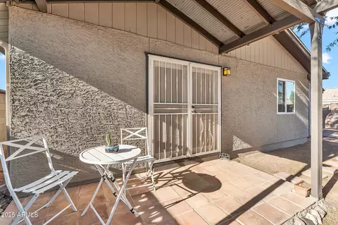 Exterior - 723 W 5th Ave, Apache Junction, AZ 85120 photo 6 of 10