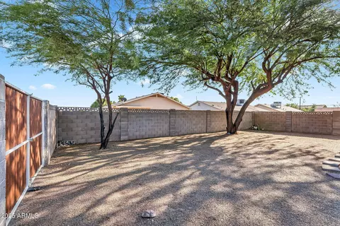 Exterior - 723 W 5th Ave, Apache Junction, AZ 85120 photo 7 of 10