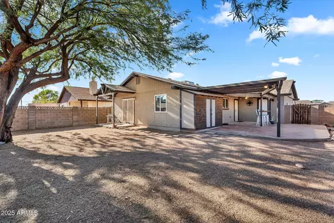 Exterior - 723 W 5th Ave, Apache Junction, AZ 85120 photo 2 of 10