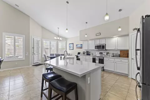 3127 E La Costa Pl, Chandler, AZ 85249
