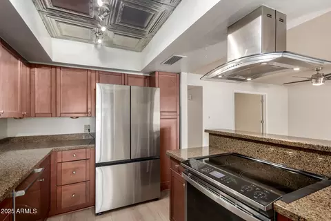 Kitchen - 5334 N 3rd Ave, Phoenix, AZ 85013 photo 3 of 3