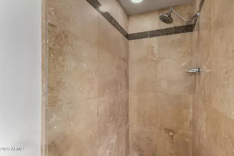 Bath - 5334 N 3rd Ave, Phoenix, AZ 85013 photo 4 of 4