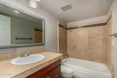 Bath - 5334 N 3rd Ave, Phoenix, AZ 85013 photo 1 of 4