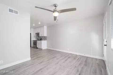 37 W Medlock Dr, Phoenix, AZ 85013 photo 22