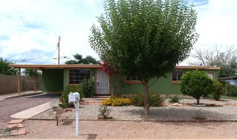 207 3rd St, Huachuca City, AZ 85616