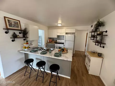 Kitchen - 504 Alegre Pl, Bisbee, AZ 85603 photo 2 of 3