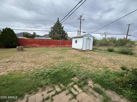 Exterior - 504 Alegre Pl, Bisbee, AZ 85603 photo 3 of 3