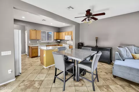 310 N 77th Pl, Mesa, AZ 85207 photo 9