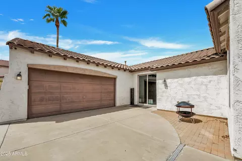 310 N 77th Pl, Mesa, AZ 85207 photo 3