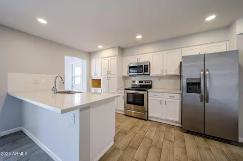 Kitchen - 1648 E Campus Dr, Tempe, AZ 85282 photo 3 of 3