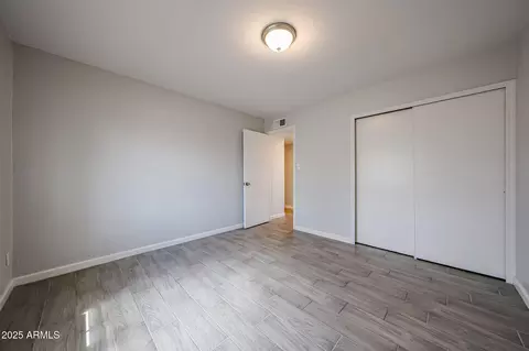 Bedroom - 1648 E Campus Dr, Tempe, AZ 85282 photo 6 of 9