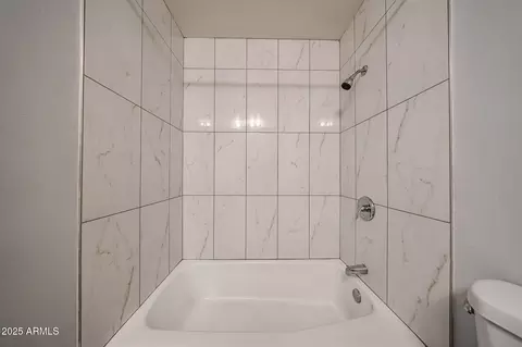 Bath - 1648 E Campus Dr, Tempe, AZ 85282 photo 3 of 4