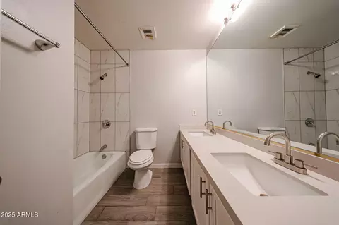 Bath - 1648 E Campus Dr, Tempe, AZ 85282 photo 1 of 4
