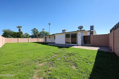 Exterior - 1648 E Campus Dr, Tempe, AZ 85282 photo 5 of 7