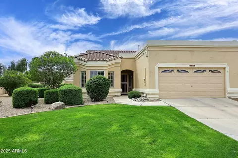 8429 W Oraibi Dr, Peoria, AZ 85382