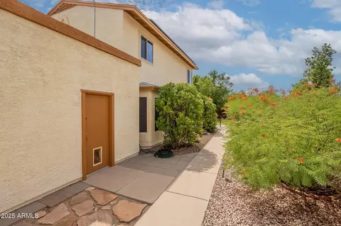 1023 Escuda Dr, Phoenix, AZ 85024 photo 5