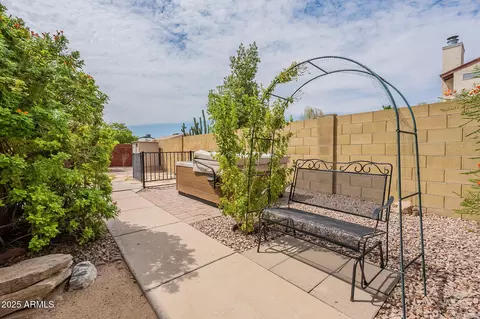 1023 Escuda Dr, Phoenix, AZ 85024 photo 6
