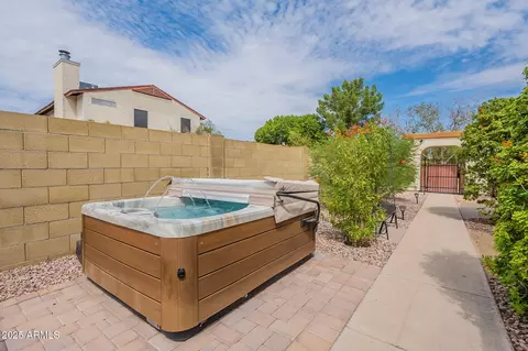 1023 Escuda Dr, Phoenix, AZ 85024 photo 8